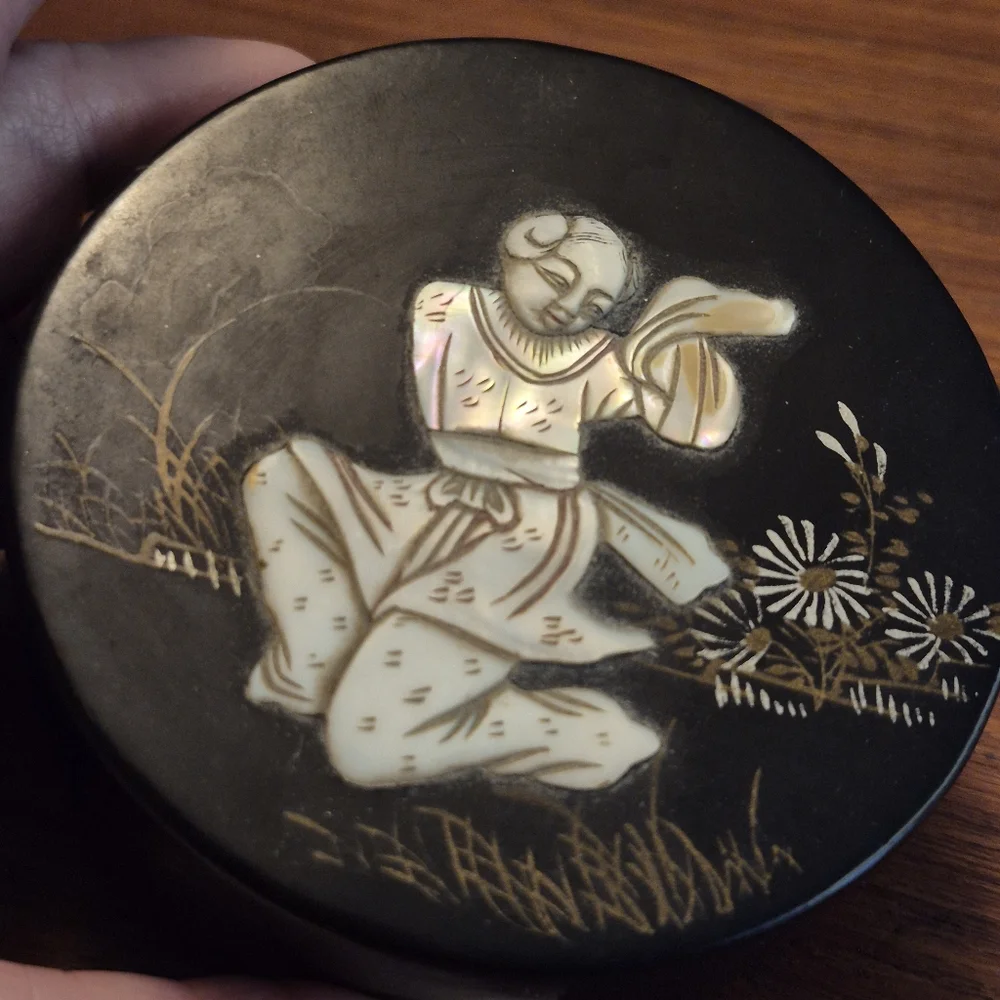 Mother Of Pearl Vintage Small Asian Trinket Box